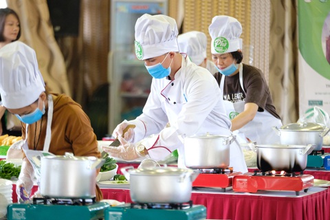 Đã mắt với vòng thi sơ khảo Đi tìm người nấu phở ngon tại Hà Nội - Ảnh 5. Đã mắt với vòng thi sơ khảo Đi tìm người nấu phở ngon tại Hà Nội - Ảnh 5.
