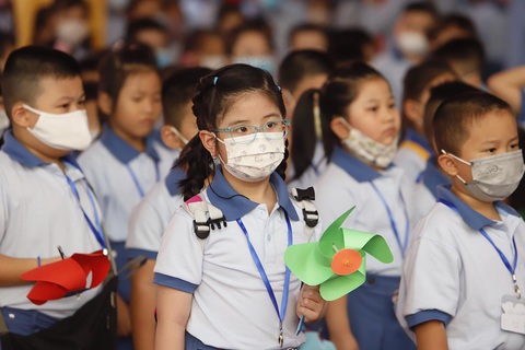 Thẩm định sách giáo khoa lớp 2, 6 như thế nào? - Ảnh 3. Thẩm định sách giáo khoa lớp 2, 6 như thế nào? - Ảnh 3.