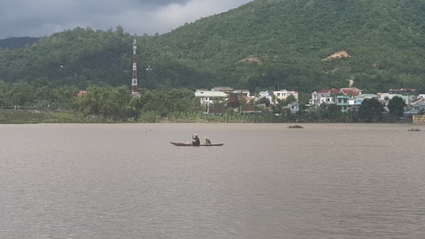 ‘Lũ cuốn bay nhà rồi, lấy nơi nào mà ở’ - Ảnh 4. ‘Lũ cuốn bay nhà rồi, lấy nơi nào mà ở’ - Ảnh 4.