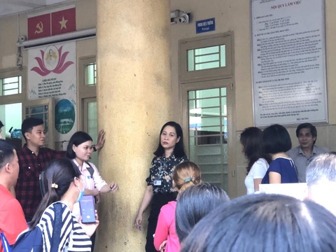Một hiệu trưởng ở TP.HCM bỏ ngoài sổ sách kế toán 735 triệu đồng - Ảnh 1. Một hiệu trưởng ở TP.HCM bỏ ngoài sổ sách kế toán 735 triệu đồng - Ảnh 1.
