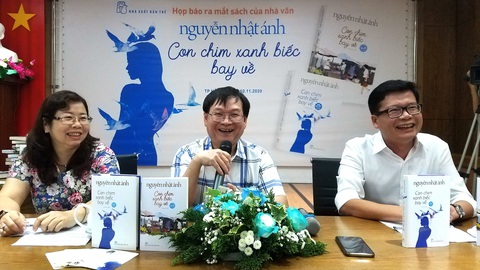 Nguyễn Nhật Ánh, con chim xanh tình nghĩa và cá tính Sài Gòn - Ảnh 1. Nguyễn Nhật Ánh, con chim xanh tình nghĩa và cá tính Sài Gòn - Ảnh 1.