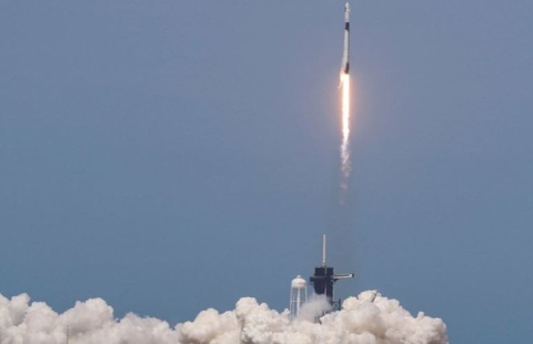 Tàu vũ trụ SpaceX được NASA cấp giấy chứng nhận an toàn - Ảnh 1. Tàu vũ trụ SpaceX được NASA cấp giấy chứng nhận an toàn - Ảnh 1.