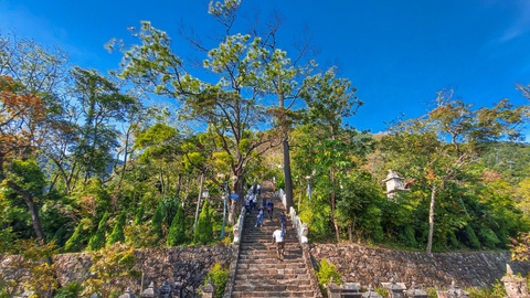 Khai hội Yên Tử - về miền đất Phật mùa thu - Ảnh 2. Khai hội Yên Tử - về miền đất Phật mùa thu - Ảnh 2.
