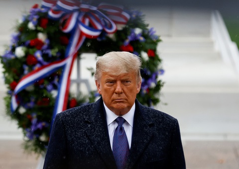 Ông Trump khoe đã có 73 triệu phiếu hợp lệ bầu cho ông - Ảnh 1. Ông Trump khoe đã có 73 triệu phiếu hợp lệ bầu cho ông - Ảnh 1.