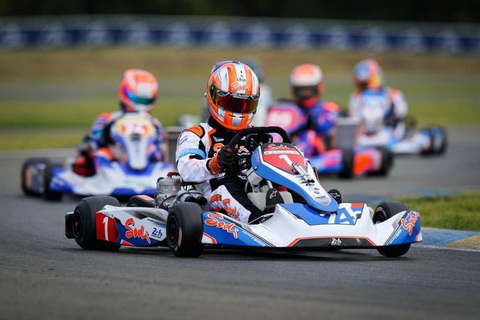Đua xe tốc độ Go Kart trở lại sau dịch COVID-19 - Ảnh 1. Đua xe tốc độ Go Kart trở lại sau dịch COVID-19 - Ảnh 1.