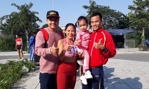 Hai chị em Thanh Phúc, Thành Ngưng vô địch đi bộ 20km - Ảnh 1. Hai chị em Thanh Phúc, Thành Ngưng vô địch đi bộ 20km - Ảnh 1.