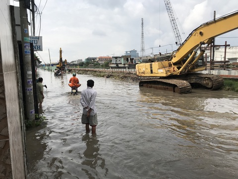 TP.HCM sắp đón đợt triều cường ‘khủng’ - Ảnh 1. TP.HCM sắp đón đợt triều cường ‘khủng’ - Ảnh 1.