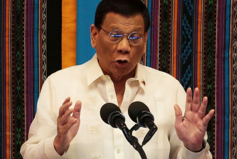 Ông Duterte cảnh báo trò chơi nguy hiểm trên Biển Đông - Ảnh 1. Ông Duterte cảnh báo trò chơi nguy hiểm trên Biển Đông - Ảnh 1.