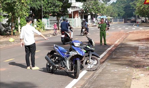 Tan trường, nam sinh lớp 12 được gọi ra nói chuyện rồi bị đánh chết - Ảnh 1. Tan trường, nam sinh lớp 12 được gọi ra nói chuyện rồi bị đánh chết - Ảnh 1.