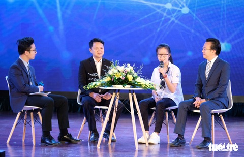 Xướng tên 3 công trình, sáng kiến vì giáo dục đoạt giải 100 triệu đồng - Ảnh 2. Xướng tên 3 công trình, sáng kiến vì giáo dục đoạt giải 100 triệu đồng - Ảnh 2.