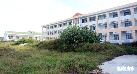 Trường nghề 60 tỉ đồng bỏ trống 2 năm nay không rõ nguyên nhân - Ảnh 3. Trường nghề 60 tỉ đồng bỏ trống 2 năm nay không rõ nguyên nhân - Ảnh 3.