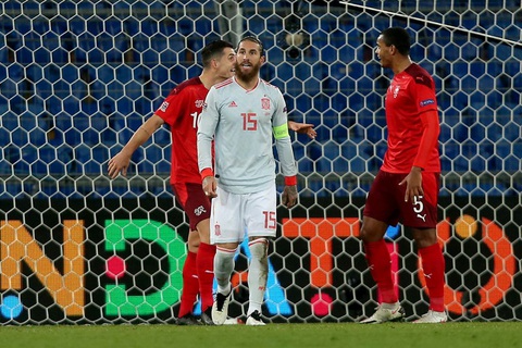Ramos 2 lần đá hỏng phạt đền trong ngày lập kỷ lục - Ảnh 6. Ramos 2 lần đá hỏng phạt đền trong ngày lập kỷ lục - Ảnh 6.