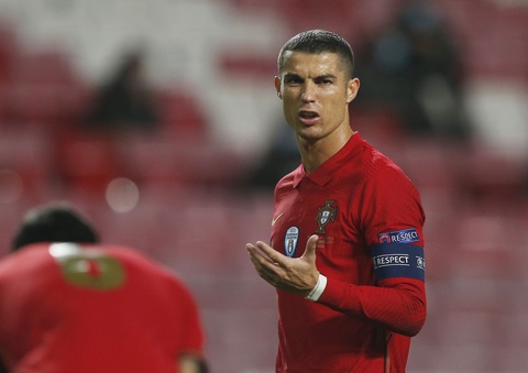 Ronaldo tịt ngòi, Bồ Đào Nha thua Pháp trên sân nhà - Ảnh 2. Ronaldo tịt ngòi, Bồ Đào Nha thua Pháp trên sân nhà - Ảnh 2.