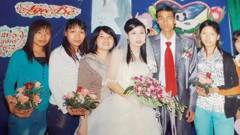 Tôi đi làm công nhân - Kỳ 7: Khi liếc mắt, khi chạm tay thương - Ảnh 1. Tôi đi làm công nhân - Kỳ 7: Khi liếc mắt, khi chạm tay thương - Ảnh 1.