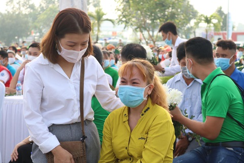 TP.HCM: Hàng trăm người tưởng niệm nạn nhân tai nạn giao thông - Ảnh 3. TP.HCM: Hàng trăm người tưởng niệm nạn nhân tai nạn giao thông - Ảnh 3.