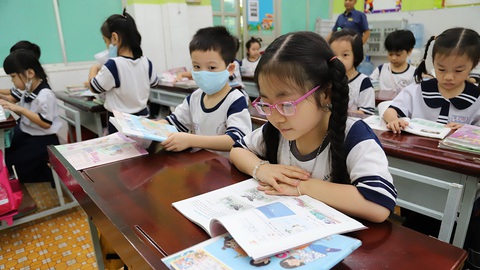 Tăng học phí cần thận trọng, thấu đáo - Ảnh 1. Tăng học phí cần thận trọng, thấu đáo - Ảnh 1.