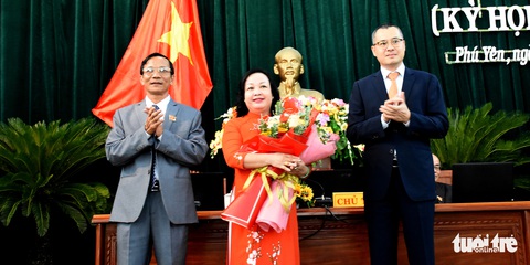 Phú Yên bầu bổ sung chủ tịch HĐND, chủ tịch và 2 phó chủ tịch UBND tỉnh - Ảnh 1. Phú Yên bầu bổ sung chủ tịch HĐND, chủ tịch và 2 phó chủ tịch UBND tỉnh - Ảnh 1.