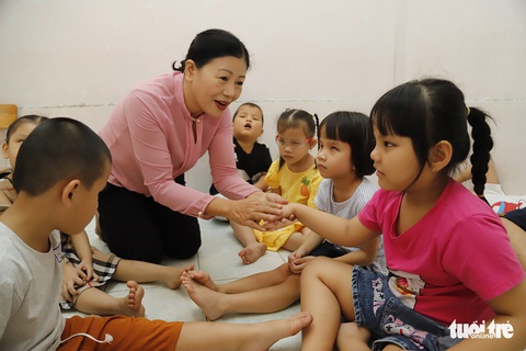 Cô giáo 31 năm gắn bó với học sinh khiếm thị - Ảnh 1. Cô giáo 31 năm gắn bó với học sinh khiếm thị - Ảnh 1.