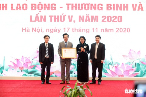 Bộ trưởng: Hơn 1/5 tổng đầu tư ngân sách cho an sinh xã hội - Ảnh 2. Bộ trưởng: Hơn 1/5 tổng đầu tư ngân sách cho an sinh xã hội - Ảnh 2.