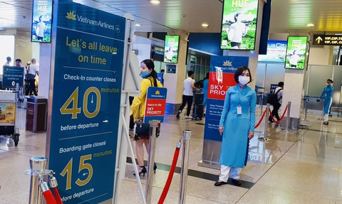 Cổ phiếu Vietnam Airlines tăng sau tin được giải cứu - Ảnh 1. Cổ phiếu Vietnam Airlines tăng sau tin được giải cứu - Ảnh 1.