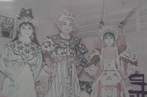 Vinh danh NSND Đinh Bằng Phi - người thầy của nhiều thế hệ nghệ sĩ hát bội - Ảnh 6. Vinh danh NSND Đinh Bằng Phi - người thầy của nhiều thế hệ nghệ sĩ hát bội - Ảnh 6.