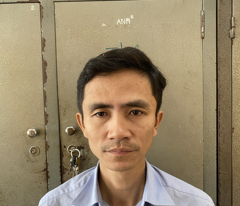 Bắt nghi phạm chuyên giả làm giảng viên vào trường đại học trộm máy tính - Ảnh 2. Bắt nghi phạm chuyên giả làm giảng viên vào trường đại học trộm máy tính - Ảnh 2.