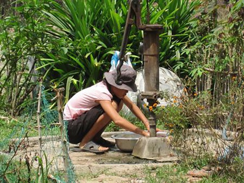 Biến nước giếng khoan thành nước sạch ăn uống - Ảnh 1. Biến nước giếng khoan thành nước sạch ăn uống - Ảnh 1.