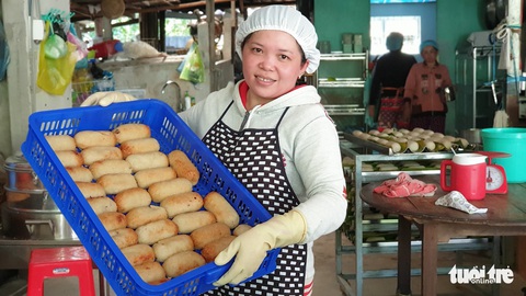 Chuối nếp nướng miền Tây hối hả ra lò sang châu Âu, Úc - Ảnh 1. Chuối nếp nướng miền Tây hối hả ra lò sang châu Âu, Úc - Ảnh 1.
