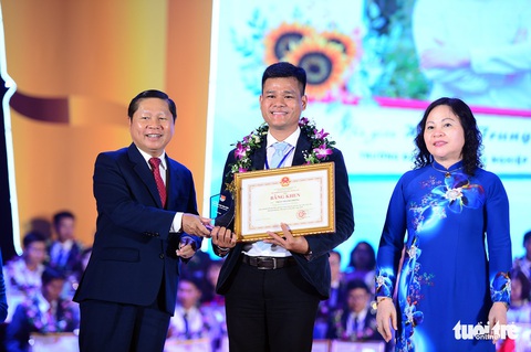 Giúp trò trở thành người có ích cho đời - Ảnh 3. Giúp trò trở thành người có ích cho đời - Ảnh 3.