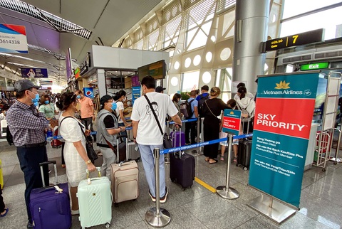Vì sao phải giải cứu Vietnam Airlines? - Ảnh 4. Vì sao phải giải cứu Vietnam Airlines? - Ảnh 4.