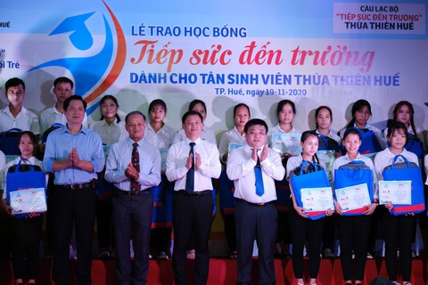 Cuộc gặp đầy nước mắt của hai mẹ con tân sinh viên nghèo xứ Huế - Ảnh 7. Cuộc gặp đầy nước mắt của hai mẹ con tân sinh viên nghèo xứ Huế - Ảnh 7.