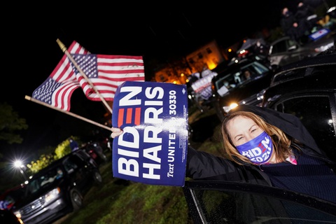 Vì sao ông Trump thu hút đám đông ủng hộ hơn ông Biden? - Ảnh 5. Vì sao ông Trump thu hút đám đông ủng hộ hơn ông Biden? - Ảnh 5.