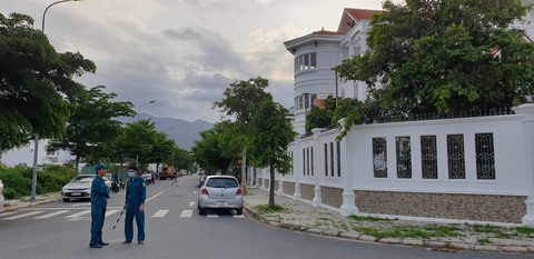 Nguyên bí thư Thành ủy Nha Trang bị tấn công: bệnh nhân tỉnh táo nhưng còn căng thẳng - Ảnh 1. Nguyên bí thư Thành ủy Nha Trang bị tấn công: bệnh nhân tỉnh táo nhưng còn căng thẳng - Ảnh 1.