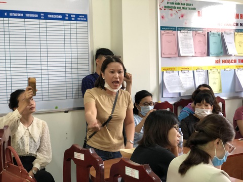 TP.HCM: Phụ huynh chất vấn trường về bữa ăn bán trú - Ảnh 1. TP.HCM: Phụ huynh chất vấn trường về bữa ăn bán trú - Ảnh 1.