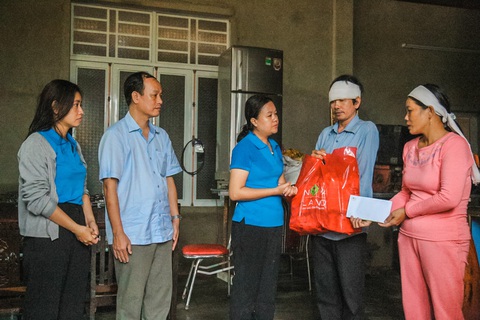 Cố gắng vượt qua nha bà con… - Ảnh 7. Cố gắng vượt qua nha bà con… - Ảnh 7.