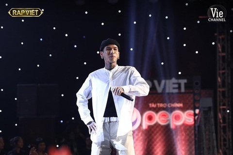 Dế Choắt, hình xăm và rap - Ảnh 15. Dế Choắt, hình xăm và rap - Ảnh 15.