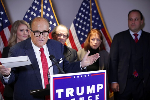 Nhóm pháp lý của ông Trump thua 3 vụ kiện ở 3 tiểu bang trong cùng ngày - Ảnh 1. Nhóm pháp lý của ông Trump thua 3 vụ kiện ở 3 tiểu bang trong cùng ngày - Ảnh 1.