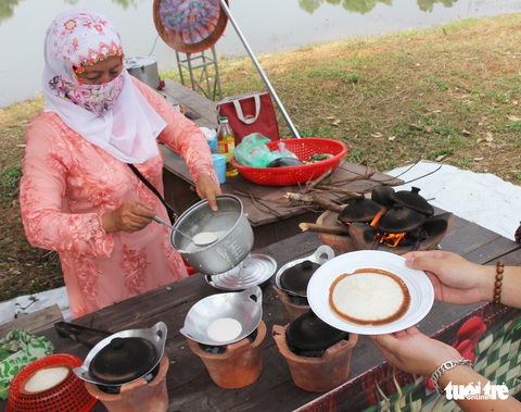 Hương vị miền Tây Nam Bộ tại Làng Văn hóa, du lịch các dân tộc Việt Nam - Ảnh 5. Hương vị miền Tây Nam Bộ tại Làng Văn hóa, du lịch các dân tộc Việt Nam - Ảnh 5.