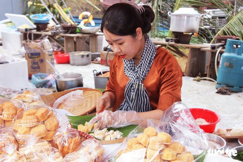Hương vị miền Tây Nam Bộ tại Làng Văn hóa, du lịch các dân tộc Việt Nam - Ảnh 4. Hương vị miền Tây Nam Bộ tại Làng Văn hóa, du lịch các dân tộc Việt Nam - Ảnh 4.