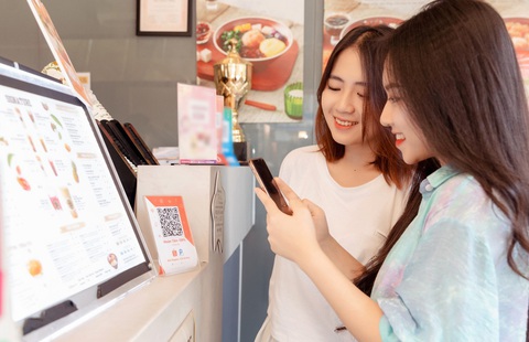Ví AirPay tung loạt khuyến mãi từ online đến offline - Ảnh 2. Ví AirPay tung loạt khuyến mãi từ online đến offline - Ảnh 2.