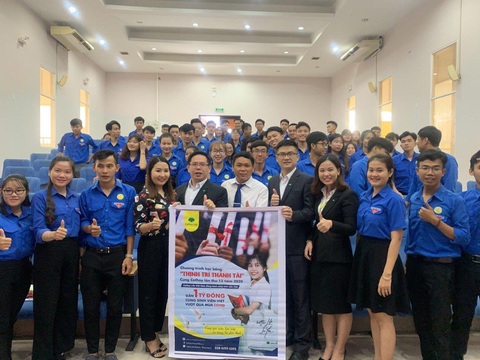 Cathay Việt Nam trao học bổng tại khu vực Đồng Bằng Sông Cửu Long - Ảnh 3. Cathay Việt Nam trao học bổng tại khu vực Đồng Bằng Sông Cửu Long - Ảnh 3.