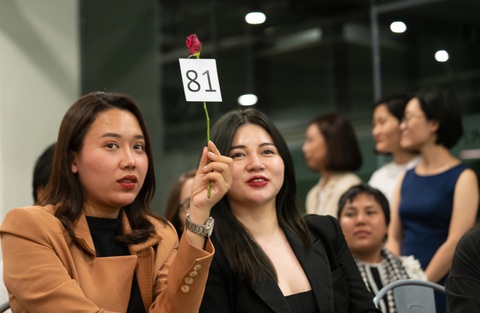 Thêm hơn 1.6 tỉ đồng xây thư viện ước mơ từ triển lãm ảnh ‘Thấu cảm’ - Ảnh 3. Thêm hơn 1.6 tỉ đồng xây thư viện ước mơ từ triển lãm ảnh ‘Thấu cảm’ - Ảnh 3.