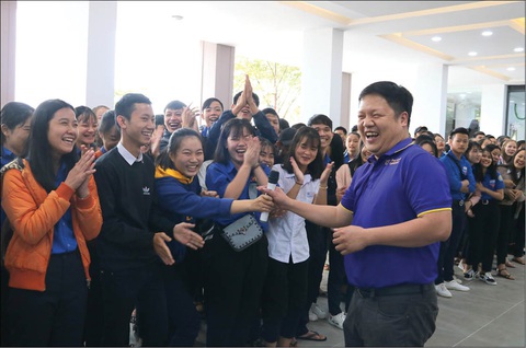 Ông Đàm Quang Minh thôi làm hiệu trưởng Đại học Phú Xuân - Ảnh 1. Ông Đàm Quang Minh thôi làm hiệu trưởng Đại học Phú Xuân - Ảnh 1.