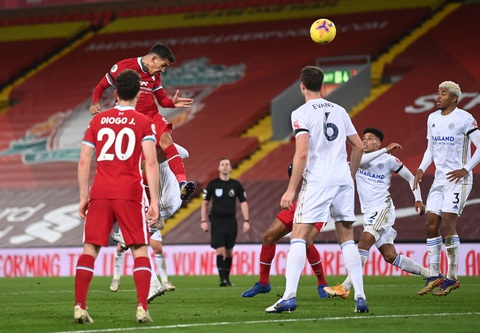 Johnny Evans đốt lưới nhà, Liverpool thắng dễ Leicester City - Ảnh 4. Johnny Evans đốt lưới nhà, Liverpool thắng dễ Leicester City - Ảnh 4.