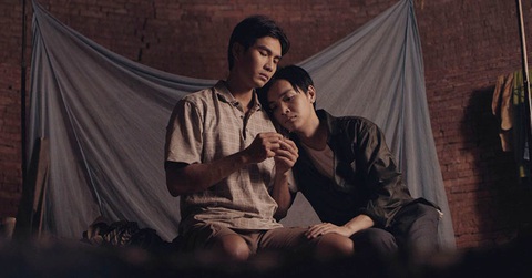 Phim 18+ Chồng người ta: Bi kịch người đồng tính bị ép lấy vợ, sinh con - Ảnh 4. Phim 18+ Chồng người ta: Bi kịch người đồng tính bị ép lấy vợ, sinh con - Ảnh 4.