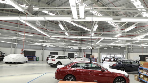 Mercedes-Benz Việt Nam kỷ niệm 25 năm thành lập - Ảnh 2. Mercedes-Benz Việt Nam kỷ niệm 25 năm thành lập - Ảnh 2.