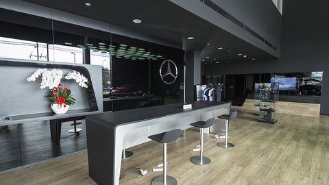 Mercedes-Benz Việt Nam kỷ niệm 25 năm thành lập - Ảnh 3. Mercedes-Benz Việt Nam kỷ niệm 25 năm thành lập - Ảnh 3.