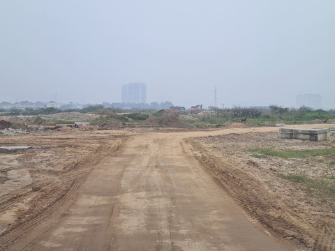Nợ hàng trăm tỉ đồng thuế đất, chủ đầu tư vẫn mở bán nhà liền kề, biệt thự - Ảnh 1. Nợ hàng trăm tỉ đồng thuế đất, chủ đầu tư vẫn mở bán nhà liền kề, biệt thự - Ảnh 1.