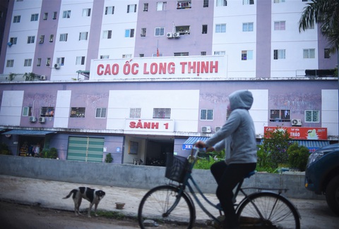 Bình Định yêu cầu sớm cấp sổ đỏ cho hàng trăm hộ dân chung cư Long Thịnh - Ảnh 1. Bình Định yêu cầu sớm cấp sổ đỏ cho hàng trăm hộ dân chung cư Long Thịnh - Ảnh 1.