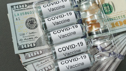 Giá vắc xin COVID-19: Những hợp đồng đầy bí ẩn của các hãng dược - Ảnh 1. Giá vắc xin COVID-19: Những hợp đồng đầy bí ẩn của các hãng dược - Ảnh 1.